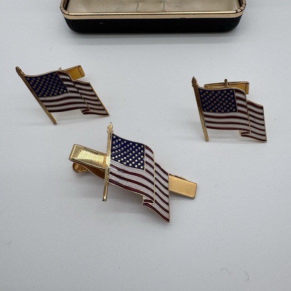 Vintage US American Flag Enamel Cuff Links Tie Tack USA Unbranded Gold - Picture 9 of 11